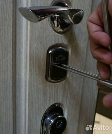 Вскрытие замков двери,авто/Замена,установка замков