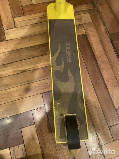 Самокат трюковый xaos Bonfire Yellow