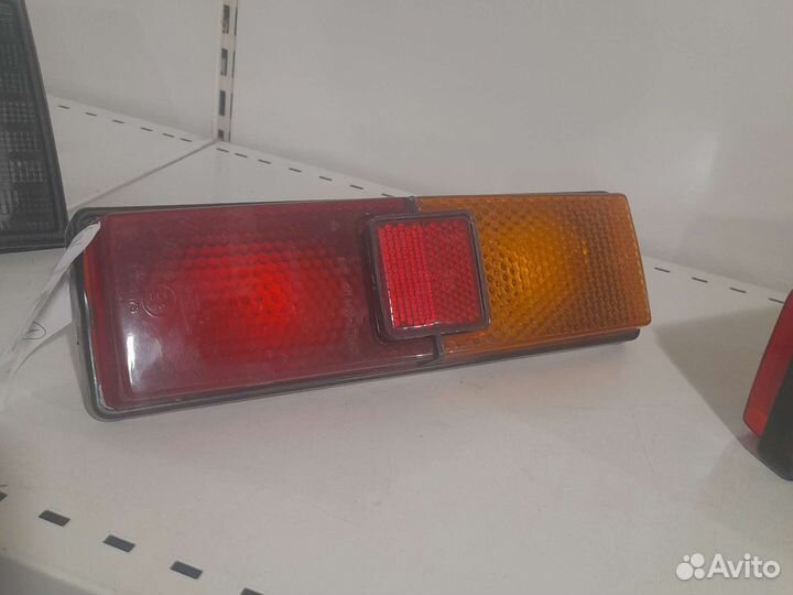 Фонарь задний