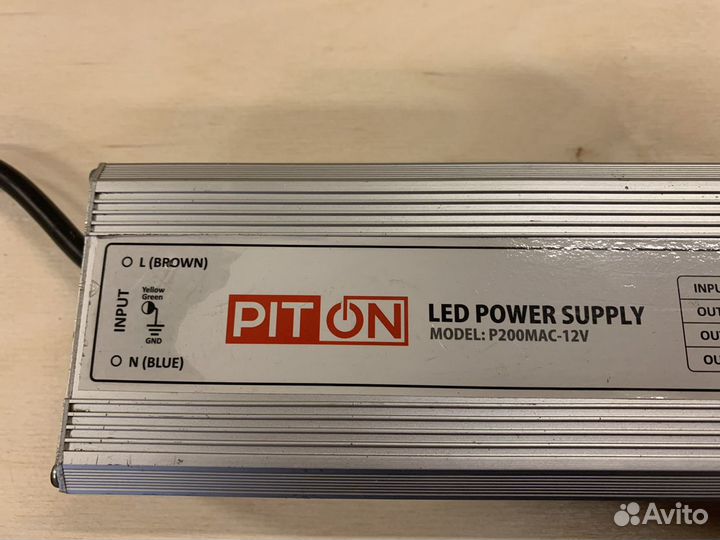 Блок питания piton p200mac-12V 200v