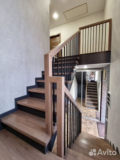 Лестница на металлокаркасе