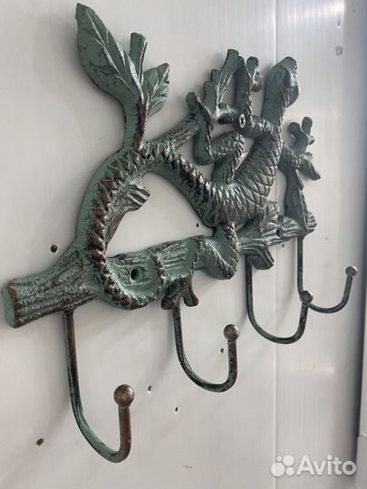 Вешалка настенная 