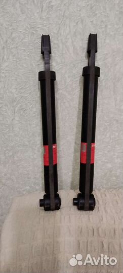 Продаю задние стойки TRW