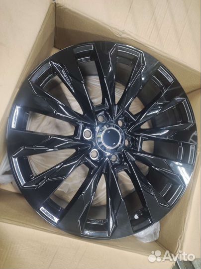 Диски на Lexus 570 22-23г r 22 6x139,7 new