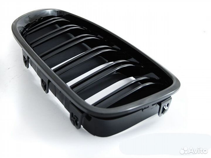 Решетка радиатора BMW 5 F10, F11 (10-17) grbmd3