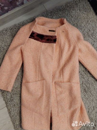 Пальто для девочки размер 38