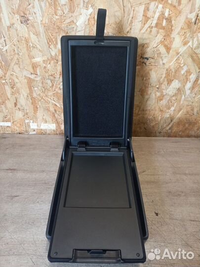 Подлокотник задний Skoda Octavia A5