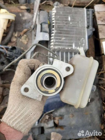 Гтц Главный тормозной цилиндр на бмв е34 м50 б20