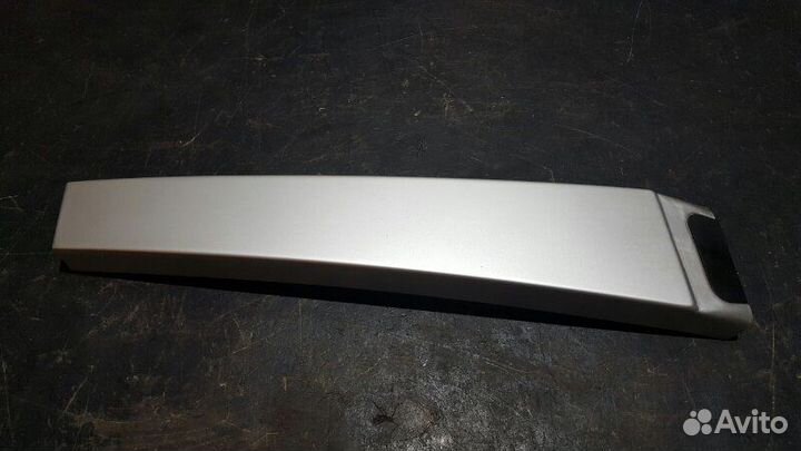 Накладка центральной стойки левая Porsche Cayenne