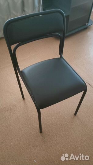 Стул офисный