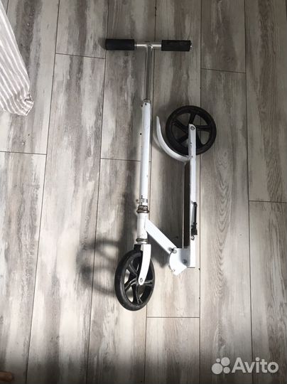 Самокат двухколесный