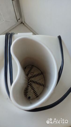 Электросоковыжималка с автоматич. удалением жмыха