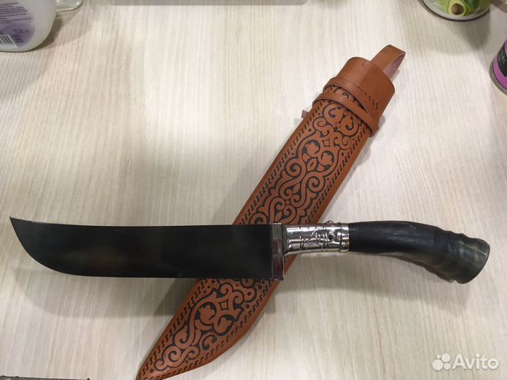 Кованный ножик ручной работы сталь D2