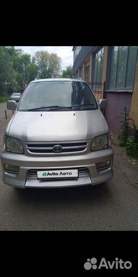 Toyota Town Ace Noah 2.0 AT, 1999, 370 000 км