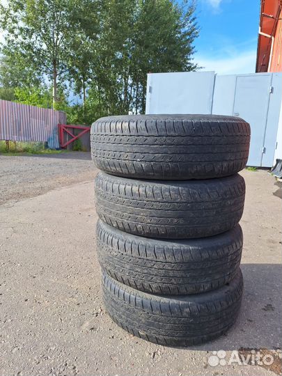 Bridgestone Dueler H/T 684II 245/65 R17 111S