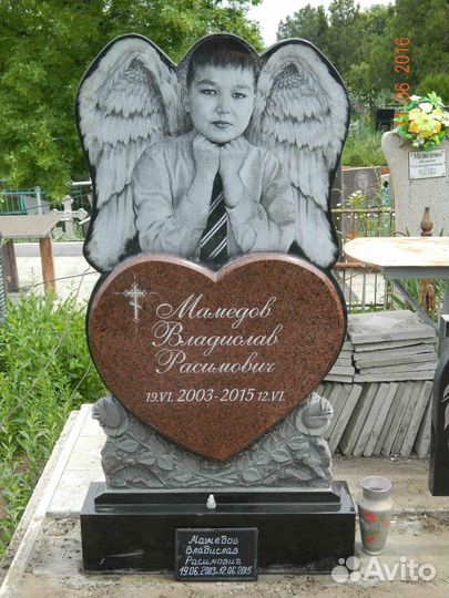 Надёжный исполнитель по изготовлению памятников