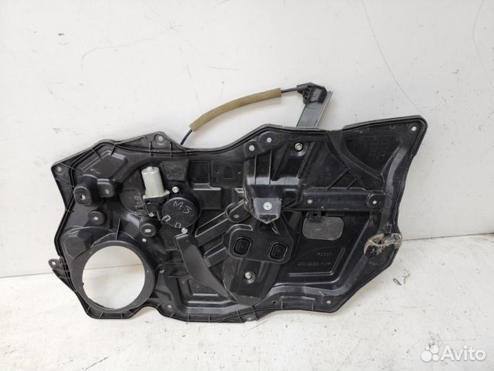 Стеклоподъемник передний правый Mazda 3 BL