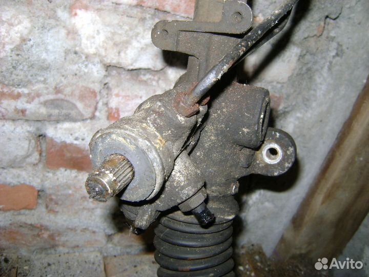 Рулевая рейка с гур Volkswagen Polo Classic 98 год