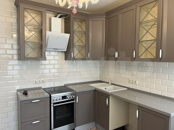 1-к. квартира, 42 м², 10/23 эт.