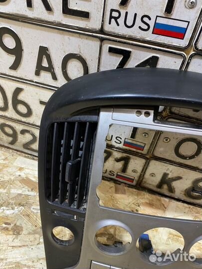 Накладка на торпедо Hyundai H-1 D4BH 2009