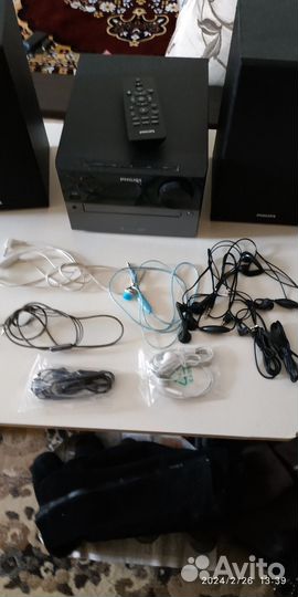 Наушники для мобильных телефонов