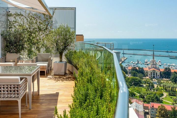 3-к. квартира, 140 м², 21/21 эт.