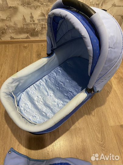 Коляска 2 в 1 Riko Blanca