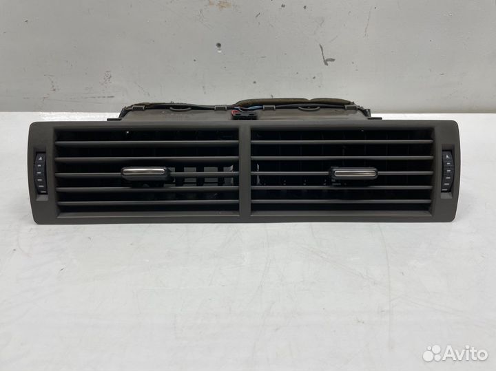 Дефлектор воздушный центральный Audi A4 B6