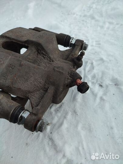 Суппорт от автомобиля