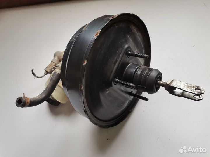 Вакуумный усилитель тормозов Nissan Maxima A32