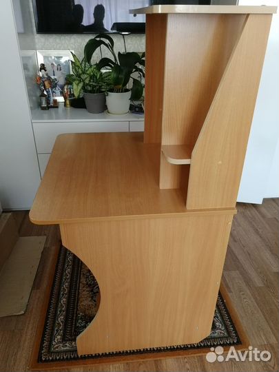 Стол для школьника бу