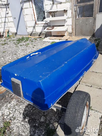 Лодка стеклопластиковая