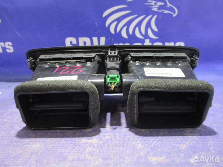 Дефлектор воздуходува центральной консоли Volvo