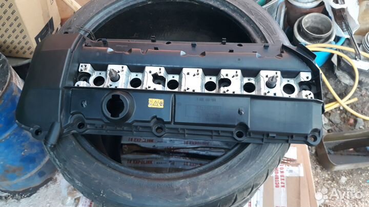 Крышка головки блока цилиндров бмв Е53 М54б30