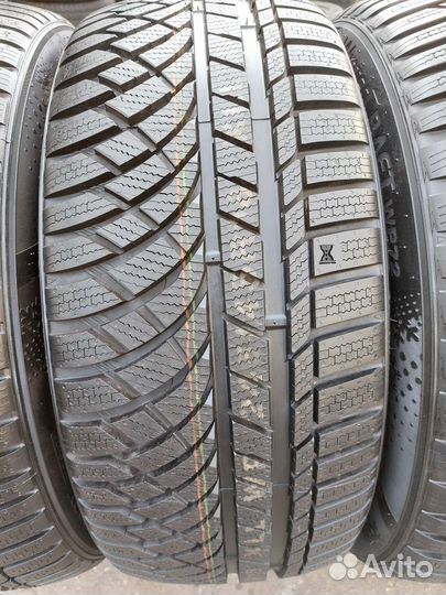 Kumho WinterCraft WP72 245/45 R18 и 275/40 R18 103V