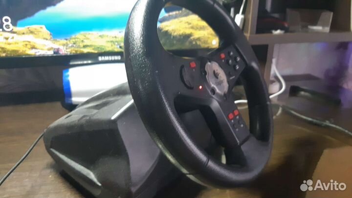 Игровой руль Logitech Formula Vibr.fdb