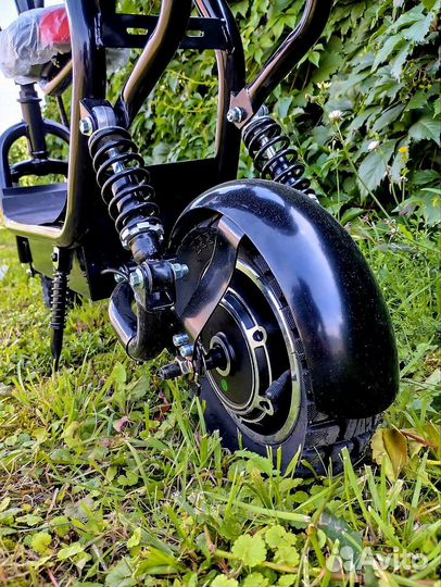 Электросамокат с амортизатором новый