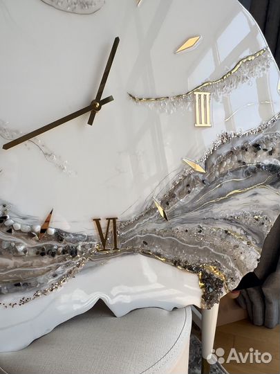 Часы настенные интерьерные