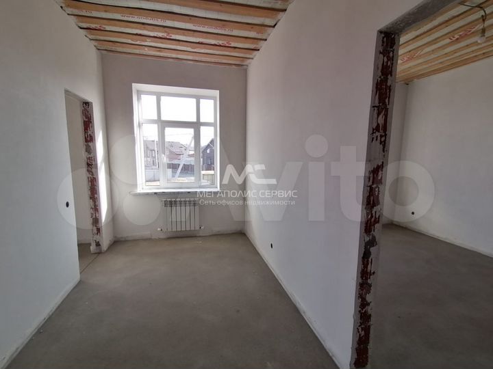 Коттедж 178 м² на участке 7,8 сот.