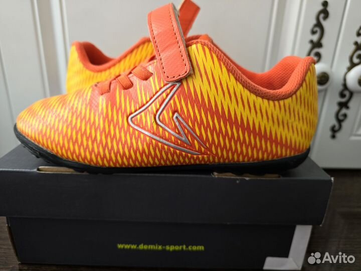 Футзалки Demix Quantum PS TF 32