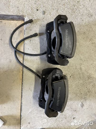 Комлпект суппортов Mercedes-Benz E300 W212