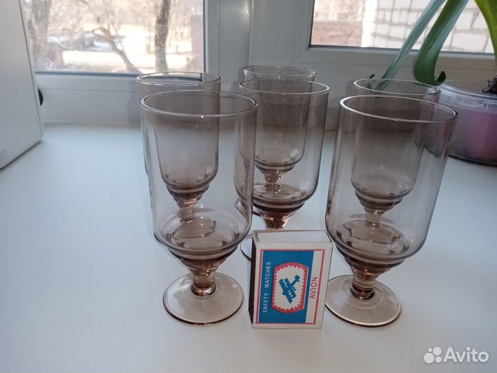 Рюмки из цветного стекла на короткой ножке СССР