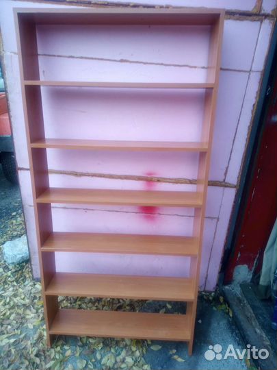 Книжные полки