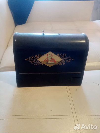 Детская швейная машинка СССР