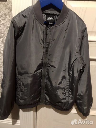 Ветровка 2шт,рубашки 3, штаны 2, шорты2, кофты 2