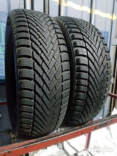 Pirelli Winter Cinturato 205/55 R16 118F