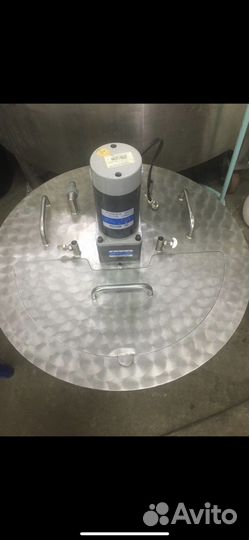 Мешалка серии D530 для кубов 100 литров для