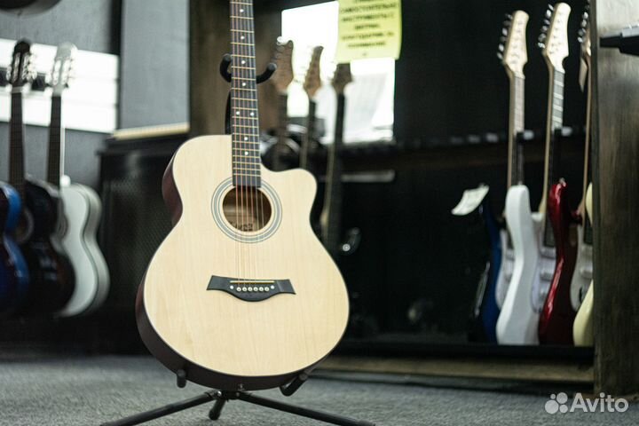Гитара акустическая