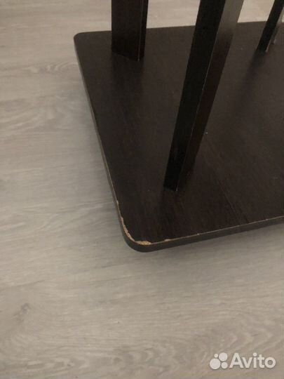 Этажерка на колесиках