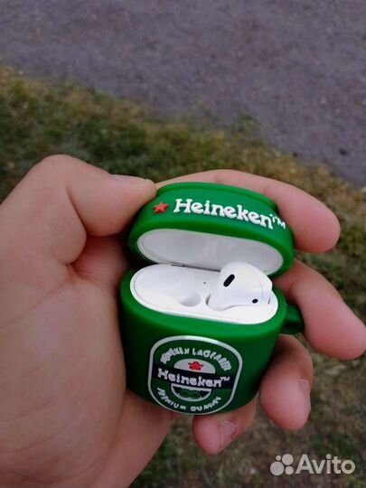 Наушники AirPods